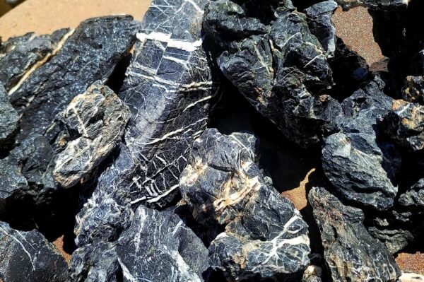 ADA ROCK MIXED SIZE (WASHED)